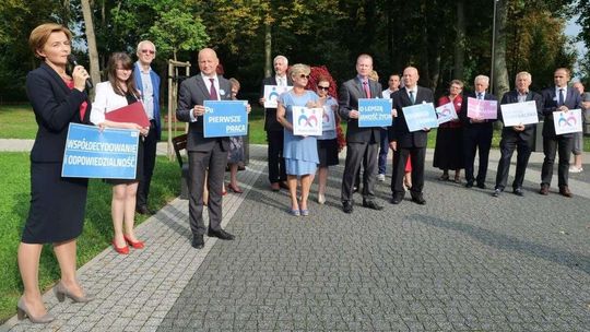 Ma poparcie Ratusza. Będzie realnym zagrożeniem dla kandydata z PiS?