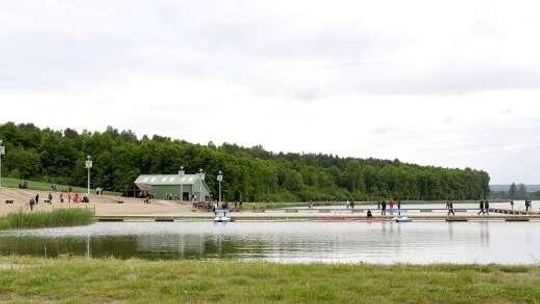 Maczuły: Nowa plaża, molo i kajaki