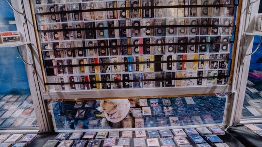 Magiczny kiosk z kasetami w Lublinie