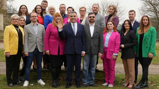 Maj liczy na drugą kadencję. Pokazał swoich kandydatów