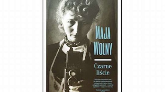 Maja Wolny, "Czarne liście"