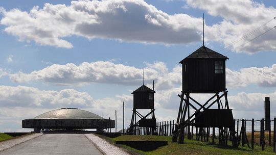 Majdanek: Faszystowskie gesty Turków na oczach wycieczki z Izraela