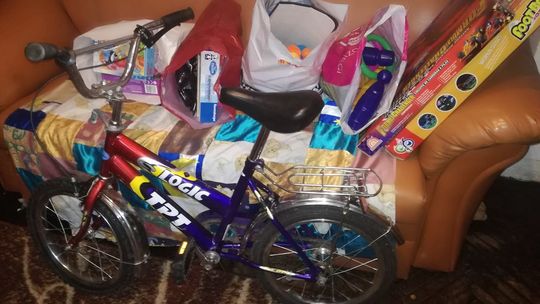 „Mała Czeczenka już hula na rowerze”. Nauczyciel z Bezwoli organizuje kolejną zbiórkę 