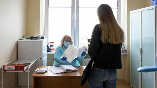 Mało chętnych do zaszczepienia dzieci przeciwko COVID w Lubelskiem