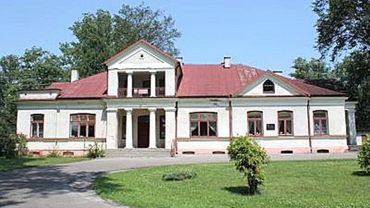 Malowidła Kossaka odkryte podczas remontu dawnej szkoły