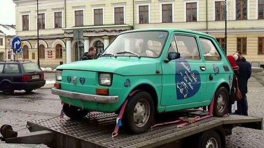 Maluch dla Toma Hanksa. Auto pochodzi z Suwałk