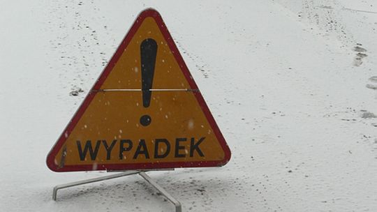 \"Mały\" fiat wymusił pierwszeństwo, dziecko w szpitalu