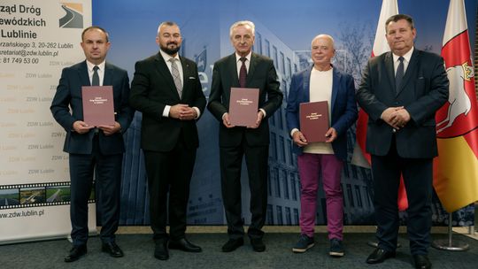 Małymi krokami walczą z dziurami. Teraz czas na drogi nr 815 i 835