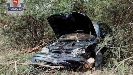 Małżeńska kłótnia w aucie o mało nie doprowadziła do tragedii