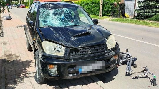 Mama walczy o życie w szpitalu. W rower, na którym wiozła synka, wjechała pijana kobieta