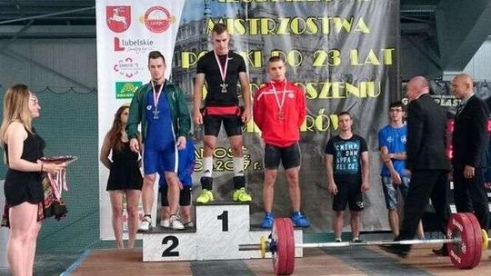 Mamy dziewięć medali Młodzieżowych Mistrzostw Polski w podnoszeniu ciężarów