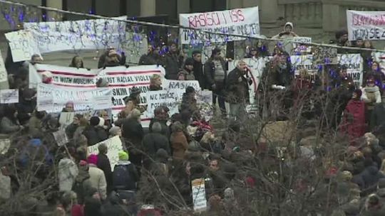 Manifestacja muzułmanów w Poznaniu. Protestowali przeciwko terroryzmowi