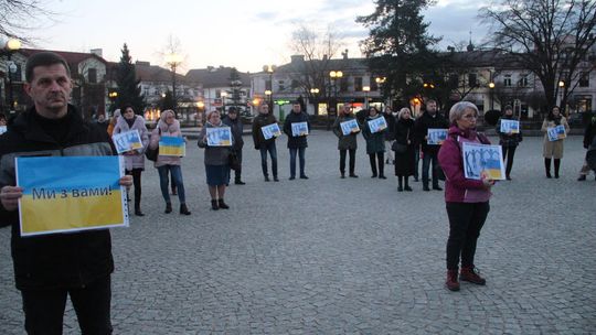 Manifestacja w centrum Białej Podlaskiej. "To nasz gest solidarności"