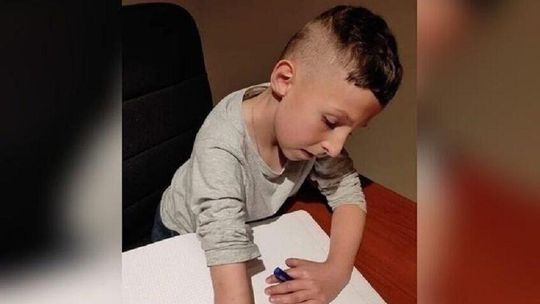 Marcel urodził się z wadami rąk. Rodzice 10-latka zbierają pieniądze na operacje syna