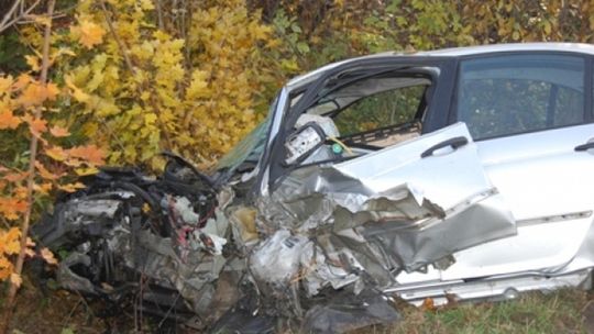 Markowicze. Traktor wymusił pierwszeństwo, samochody w rowie