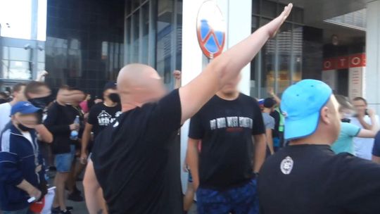 Marsz narodowców w Katowicach. Uczestnik usłyszał zarzut "publicznego propagowania faszyzmu"