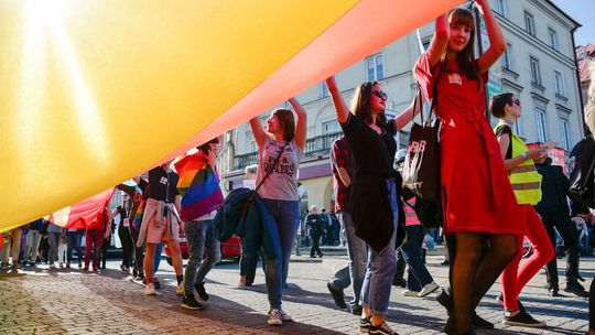 Marsz Równości 2019. Mogą być spore utrudnienia. Objazdy komunikacji miejskiej