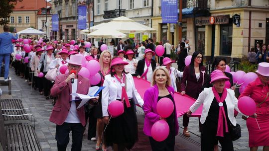 Marsz Różowej Wstążki przejdzie ulicami Lublina. Miasto edukuje w kwestii walki z rakiem piersi
