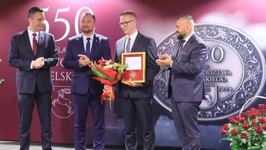 Marszałek docenił nauczycieli. To z okazji ich święta