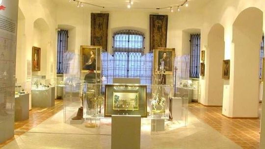 Marszałek kontra wojewoda. Prawnicze spory z muzeum w tle