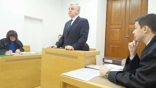 Marszałek w sądzie o byłej dyrektor COZL: Byłem naiwny, już jej nie zaufam