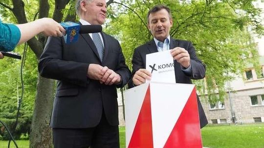 Marszałkowie agitowali za Komorowskim. Niby nic w tym dziwnego, ale...