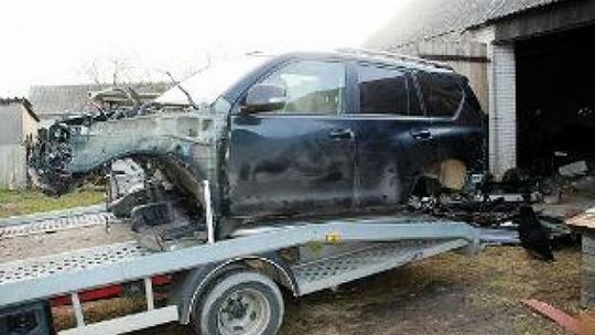 Marynin: Rozebrali na części toyotę wartą 200 tys. zł