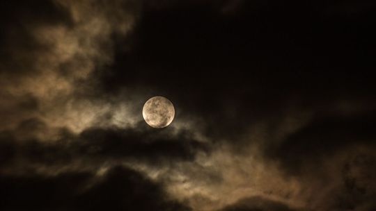 Marzec pod znakiem obserwacji nieba. Szykują się spektakularne spektakle