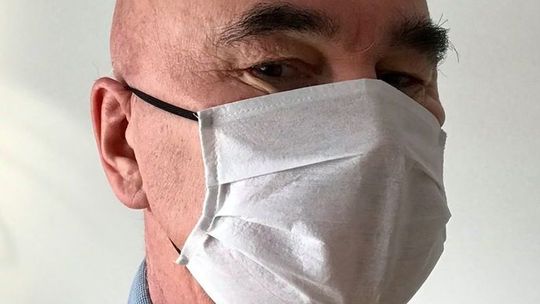 Maseczki zamiast mandatów. "Komendant Straży Miejskiej mój pomysł udoskonalił"