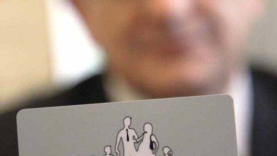 Masz troje dzieci? Dostaniesz kartę na zniżki w sklepach i marketach
