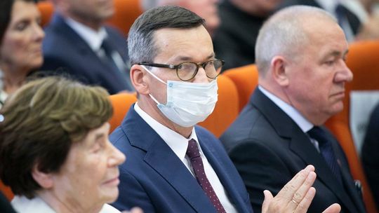Mateusz Morawiecki o walce z pandemią koronawirusa: Widać już światło w tunelu