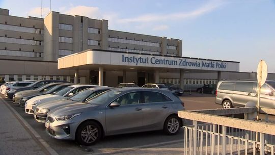 Matka karmiła dziecko. Nagle na chłopca rzucił się pies