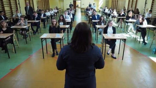 MATURA 2017 WOS podstawowy i rozszerzony. Odpowiedzi i arkusze