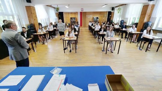 Matura 2020 dopiero w wakacje? Dyrektorzy szkół wątpią, że uda się utrzymać harmonogram