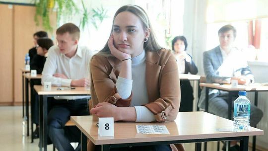 Matura na finiszu, ale w podstawówkach popłoch. Zbliża się egzamin ósmoklasisty