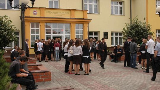 Maturzyści na lodzie. Kto ma pierwszeństwo w internacie 