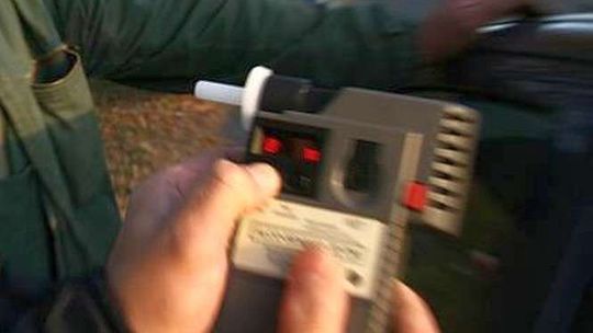 Mąż dogonił, żona zatrzymała. Małżeństwo dopadło pijanego kierowcę