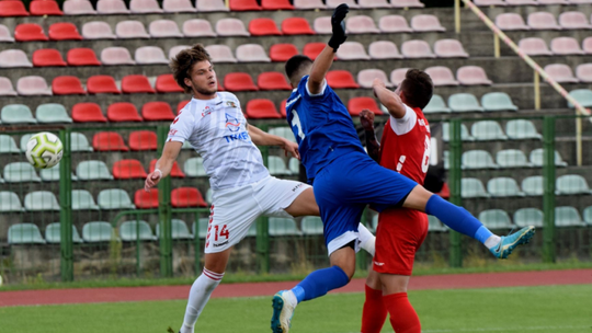 Mazovia Mińsk Mazowiecki – Orlęta Spomlek 4:2. Polski obrońca zamiast Hiszpana