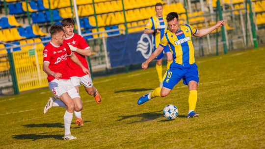 Mecz na szczycie III ligi KSZO – Avia z ograniczoną liczbą kibiców?