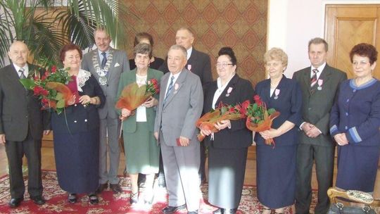 Medale dla żon i mężów od prezydenta Polski