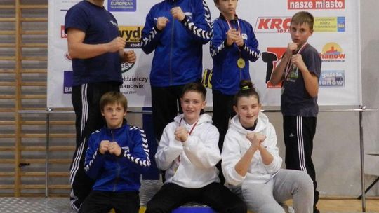 Medale zawodników Androsu Puławy na Międzywojewódzkich Mistrzostwach Młodzików w taekwondo olimpijskim