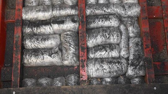 Mega przemyt w Dorohusku. Metaamfetamina za 2,3 mln złotych udawała węgiel do grilla