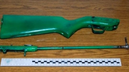 Mełgiew: Postrzelił się w twarz podczas czyszczenia broni