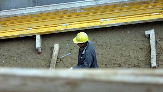 Mełgiew: Zbudują amfiteatr nad wodą