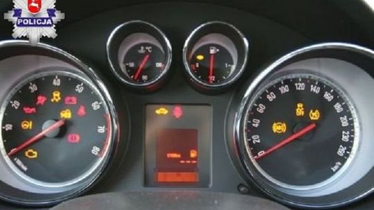 Mercedes z "odświeżonym" o 116 tys. km przebiegiem zatrzymany w Łukowie