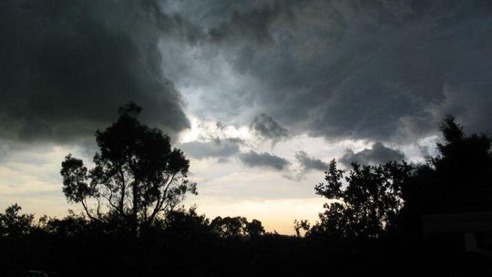 Meteorolodzy ostrzegają przed burzami z gradem
