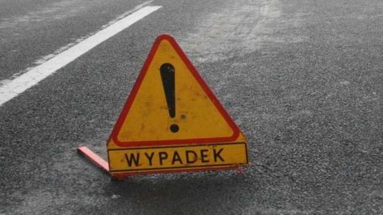 Mężczyzna zginął po potrąceniu na przejściu. Kto widział wypadek?