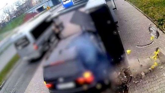 Miał ponad 3 promile, staranował przystanek. Nie żyje kobieta