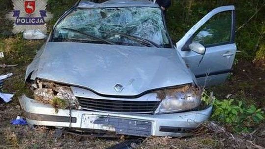 Miał prawie 3 promile i kierował. Auto dachowało, trzy osoby w szpitalu