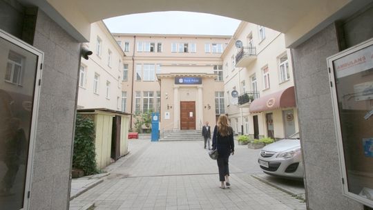 Miasto sprzedaje działki. Na jednej jest klub Tektura, na drugiej bank